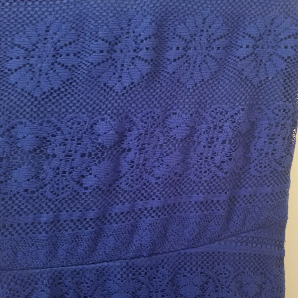 Dress - Picture 3 of 5